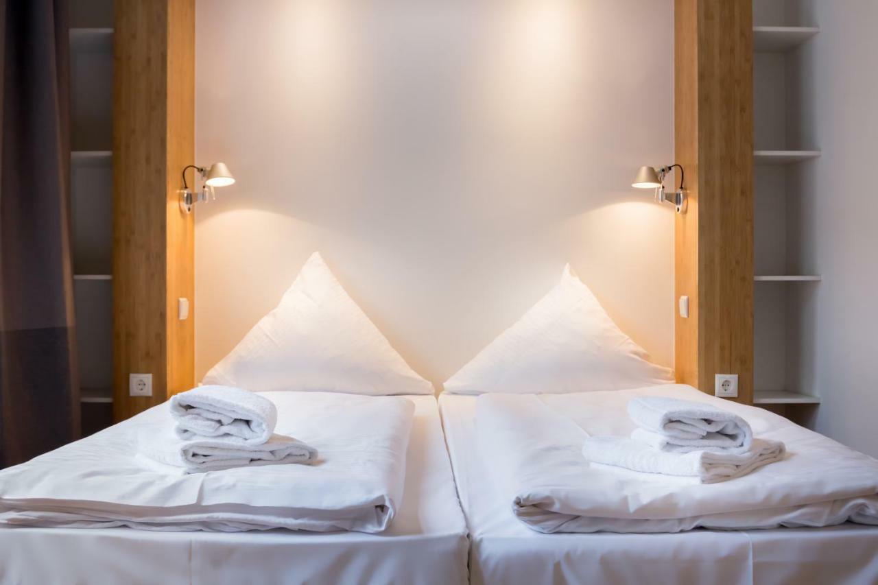 Dingdong Koblenz - City Apartments ภายนอก รูปภาพ
