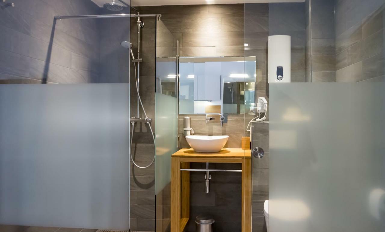 Dingdong Koblenz - City Apartments ภายนอก รูปภาพ